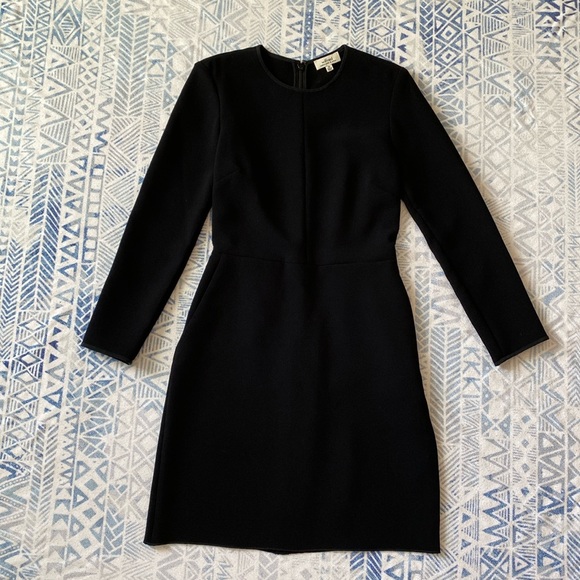 Aritzia Dresses & Skirts - Aritzia Wilfred Classy Black Dress